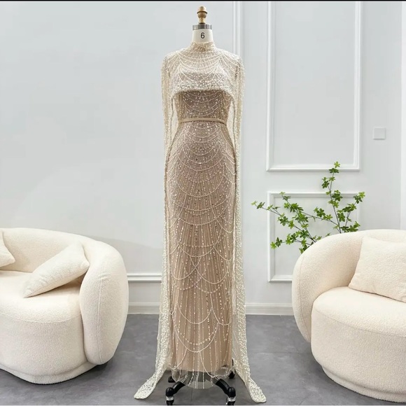 Luxury Beige Crystal Tassel Beaded Pearls Evening Dress LA73624